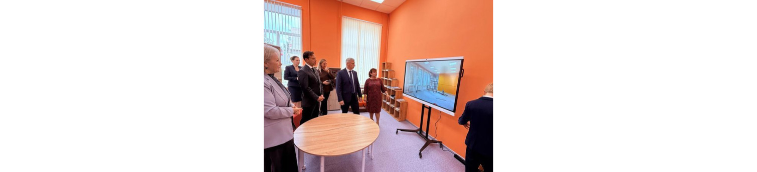 Поставка интерактивного стола Черепаха 32" и интерактивной панели Geckotouch 65" в Боровичскую ЦБС Поставка интерактивного стола Черепаха 32" и интерактивной панели Geckotouch 65" в Боровичскую ЦБС